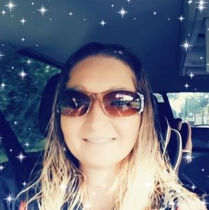 Meet your Posher, Kira